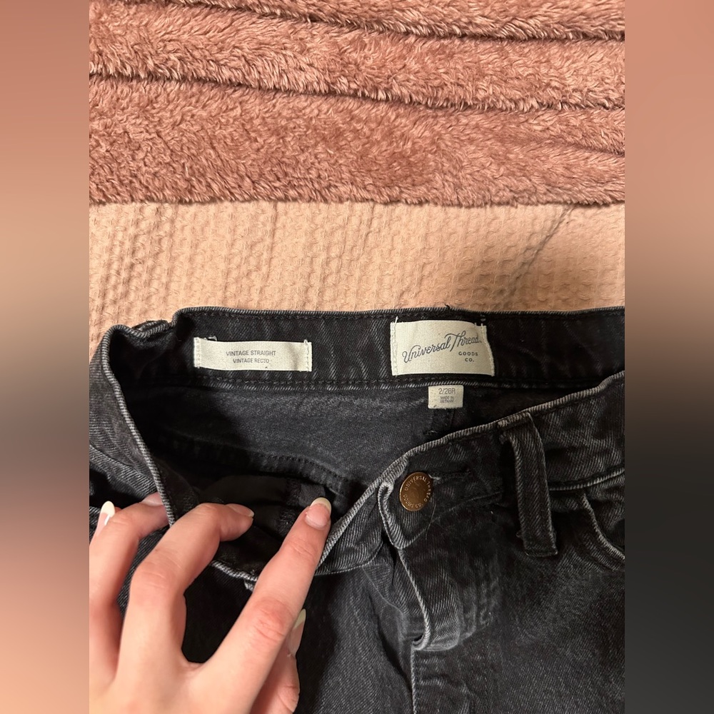 Vintage straight leg black jeans. Universal thread brand.
